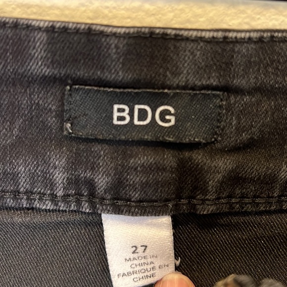 Urban Outfitters I BDG I Flat Front Flared Black Denim Jeans - Picture 3 of 9